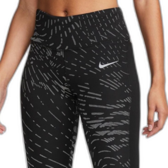 Women’s NIKE FAST RUN DIVISION Reflective TIGHT FIT LEGGINGS XS - Picture 1 of 6